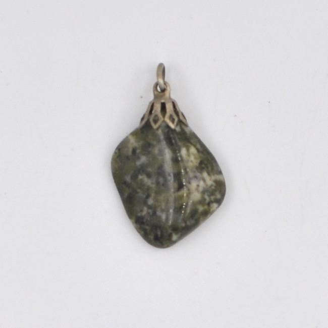 Epidote pendant 1PC