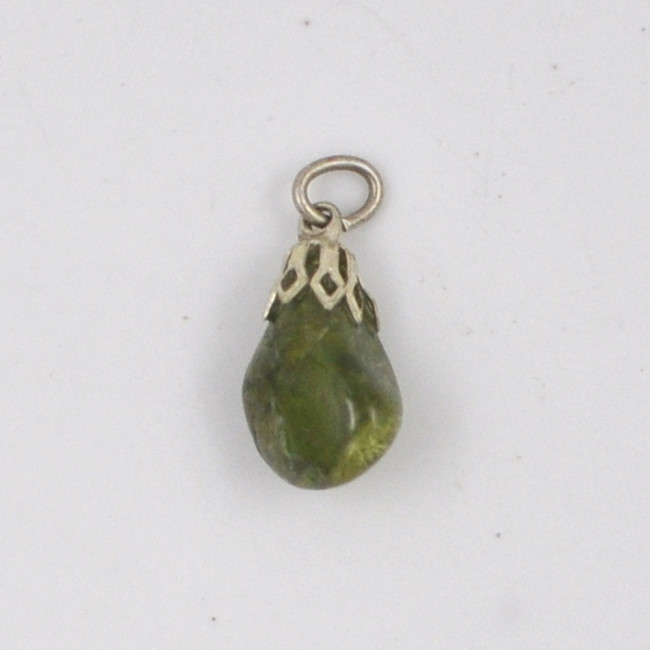 Peridote pendant 1PC