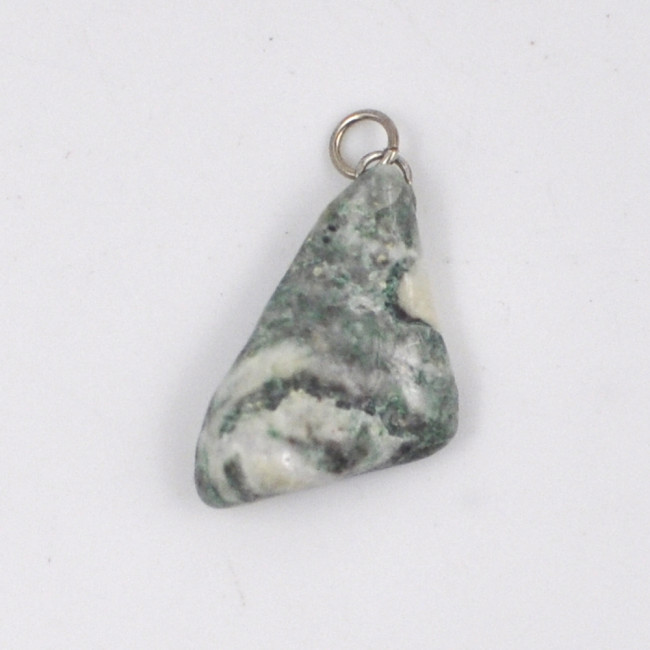 Emerald in Quartz pendant 1PC