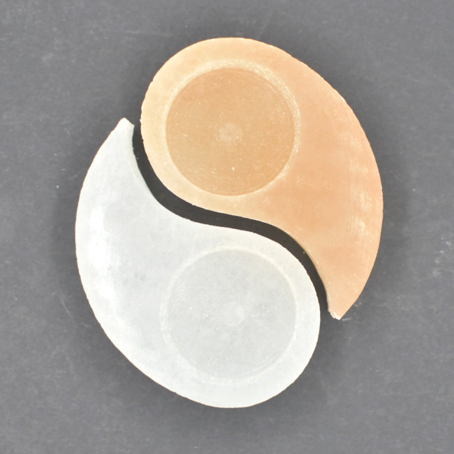 Selenite tealight holder (Yin-Yang)